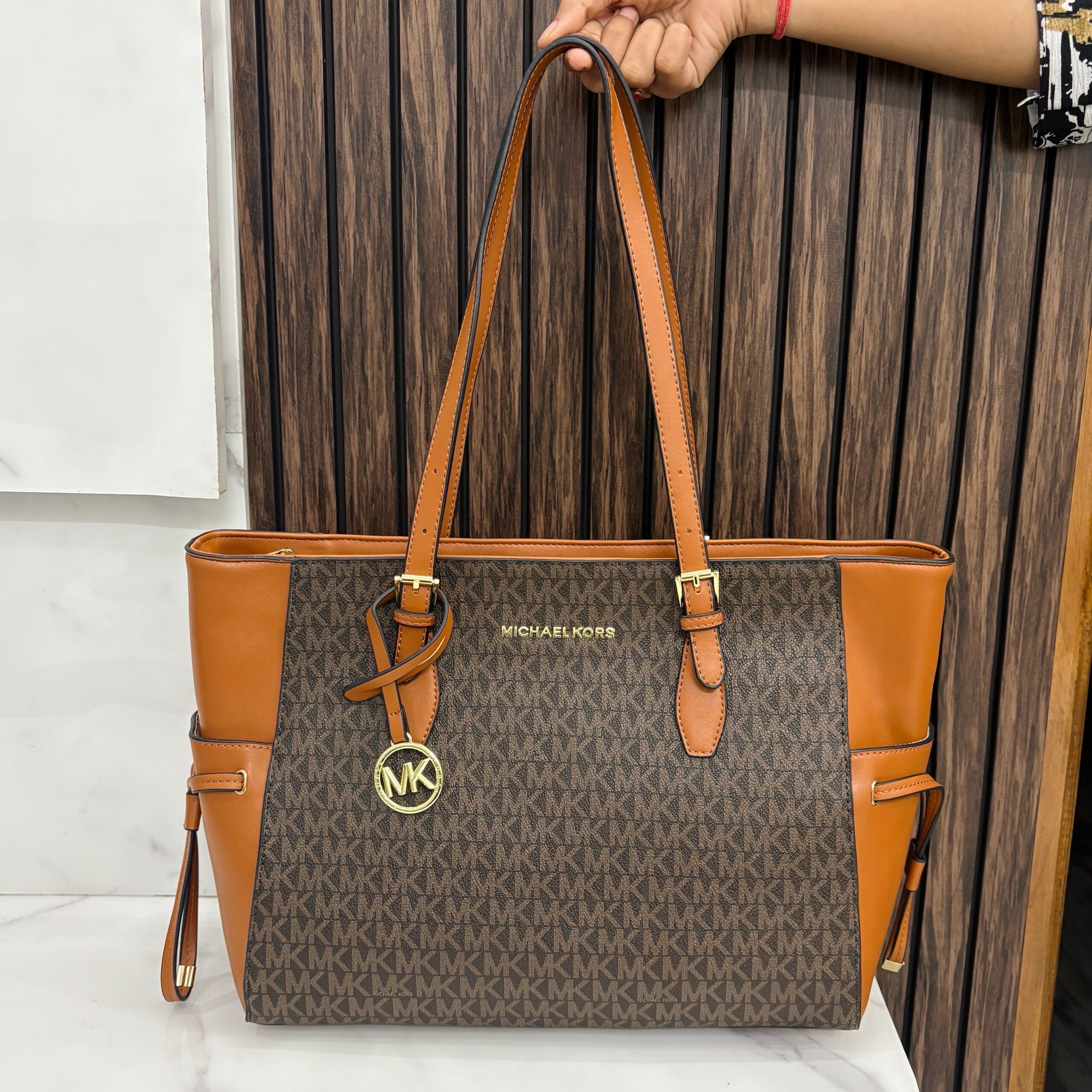 301A92CF-BBBE-4C90-B66A-B0ABFA33F85A Tote Bag article 226 tan - Image 1