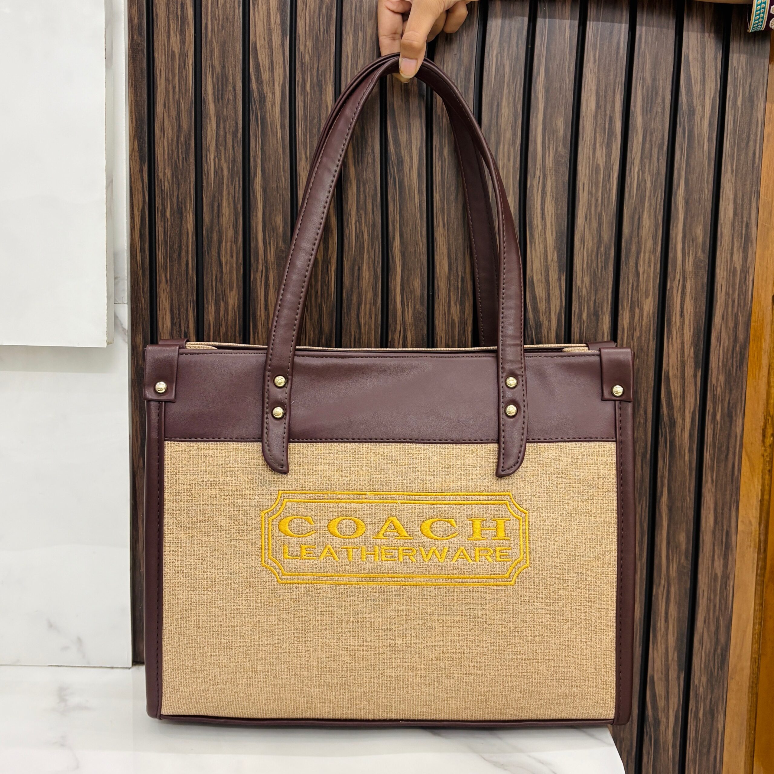 81419C81-4131-4B80-8CA3-7744B7807CB6 Tote Bag article 223 - Image 1