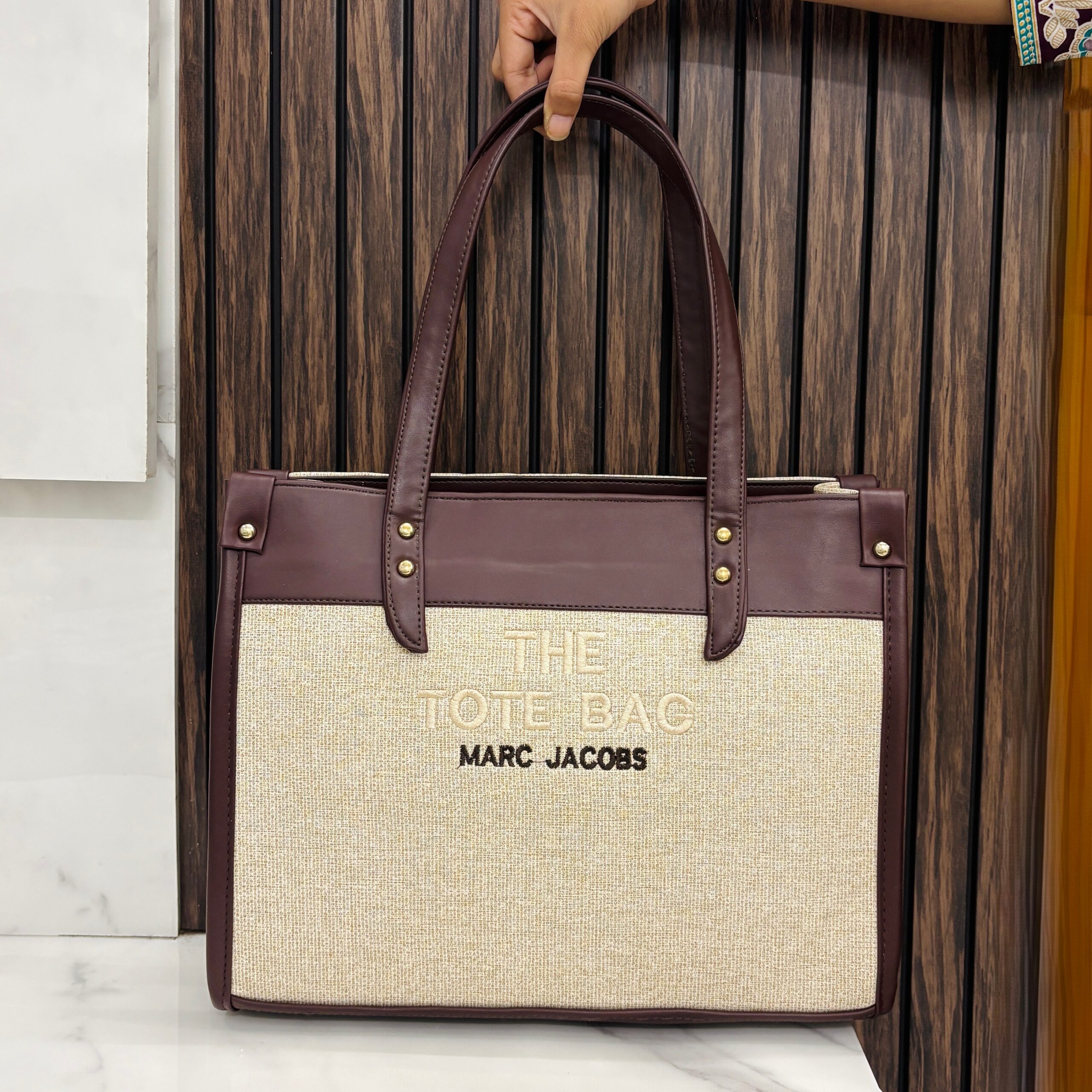 DDD8B954-D0F8-413A-9FE5-7DF70E4E5201 Tote Bag article 223 - Image 1
