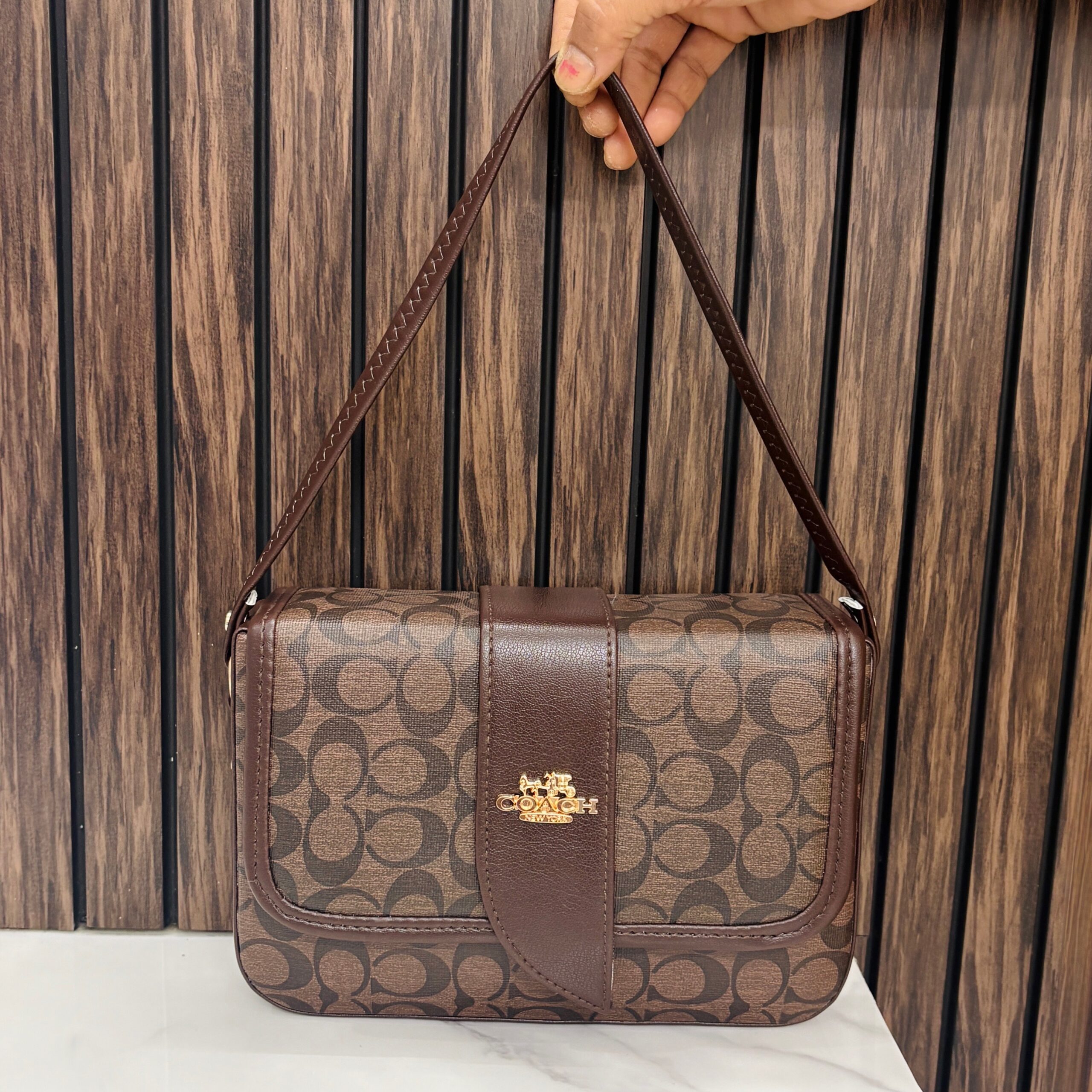 Bag article 208